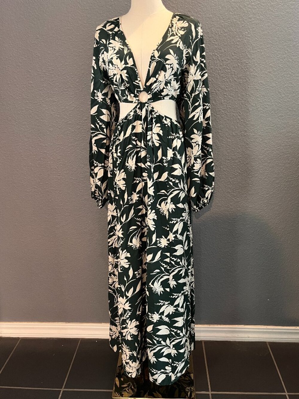 Abercrombie & Fitch Green Floral Plunge Cutout Ring Maxi Dress New with Tags - M